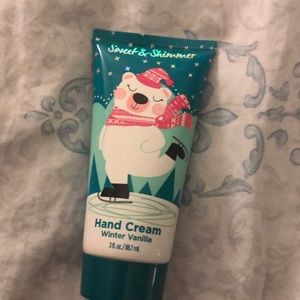 Bath and Body works hand creme